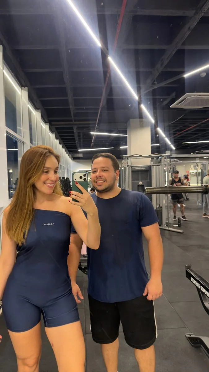 Paula Camargo em um registro de rotina na academia